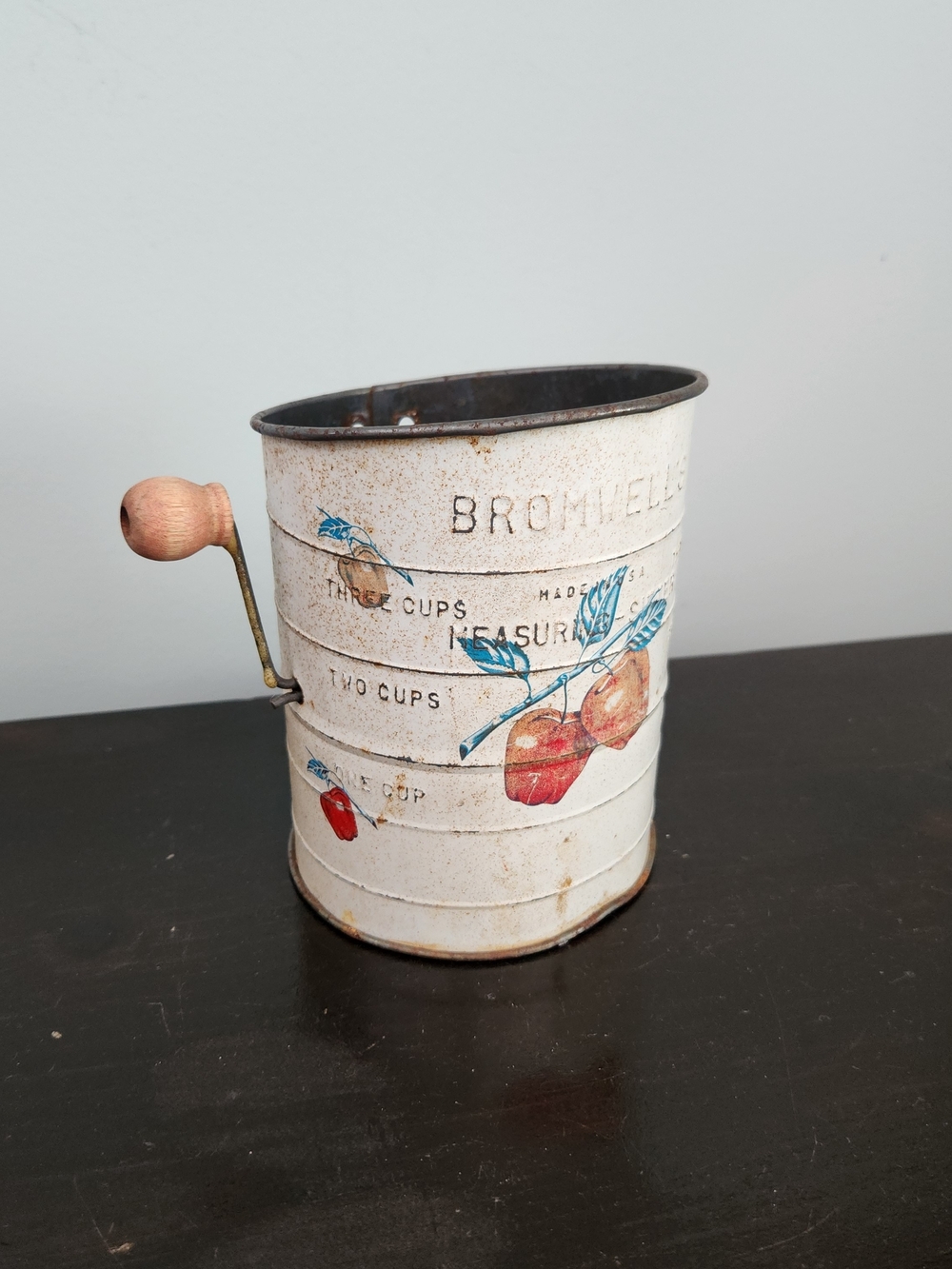 Vintage White Fruit-Print Hand Crank Flour Sifter - Decorative Kitchen Tool